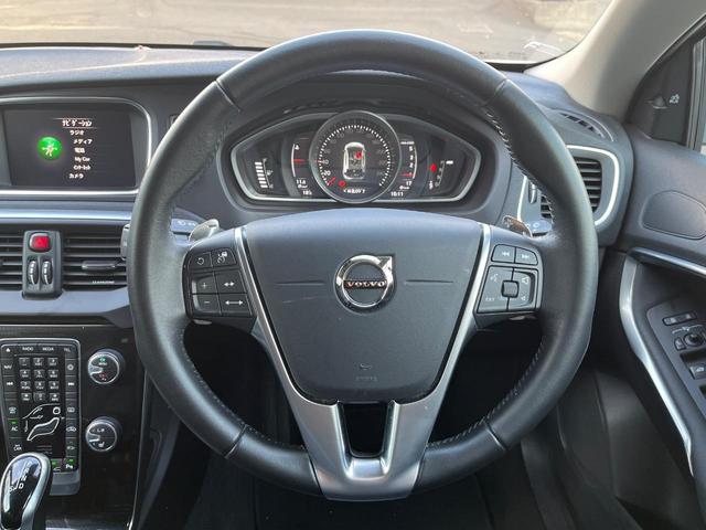 V40 D4 モメンタム 純正HDDナビ バックカメラ フロントシートヒーター 禁煙車 アダプティブクルーズコントロール メモリーシート 純正17インチアルミホイール Bluetooth LEDヘッドライト BLIS ETC(12枚目)