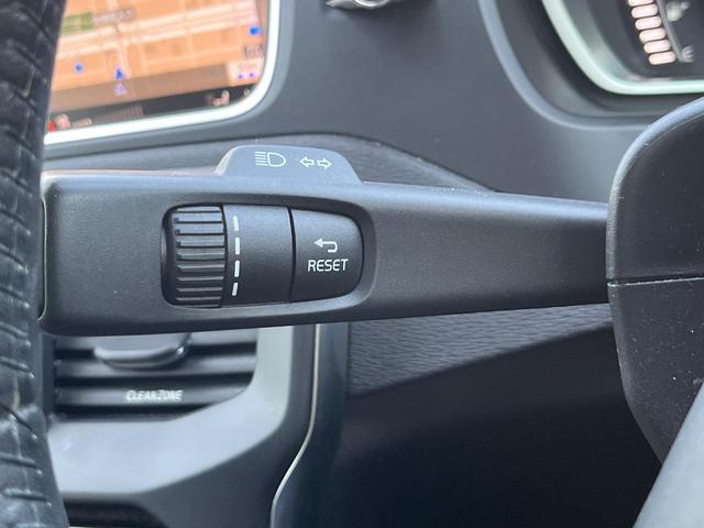 V40 D4 モメンタム 純正HDDナビ バックカメラ フロントシートヒーター 禁煙車 アダプティブクルーズコントロール メモリーシート 純正17インチアルミホイール Bluetooth LEDヘッドライト BLIS ETC(42枚目)