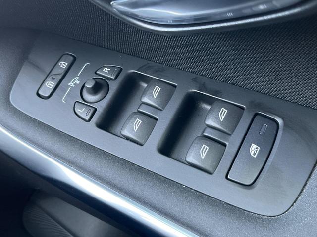 V40 D4 モメンタム 純正HDDナビ バックカメラ フロントシートヒーター 禁煙車 アダプティブクルーズコントロール メモリーシート 純正17インチアルミホイール Bluetooth LEDヘッドライト BLIS ETC(45枚目)