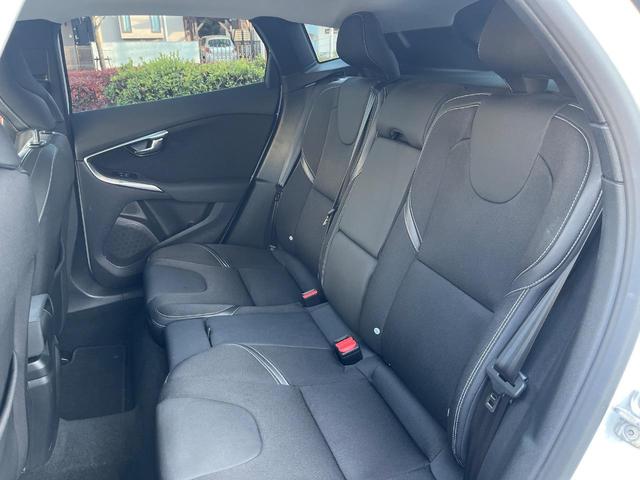 V40 D4 モメンタム 純正HDDナビ バックカメラ フロントシートヒーター 禁煙車 アダプティブクルーズコントロール メモリーシート 純正17インチアルミホイール Bluetooth LEDヘッドライト BLIS ETC(54枚目)