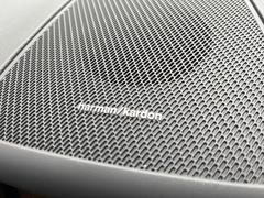 【ｈａｒｍａｎ　ｋａｒｄｏｎ】ハーマンカードンのＨｉ−Ｆｉスペシャリストと共に、モデル別に開発・設計された専用チューニングが臨場感溢れる音響空間を実現しています。 5