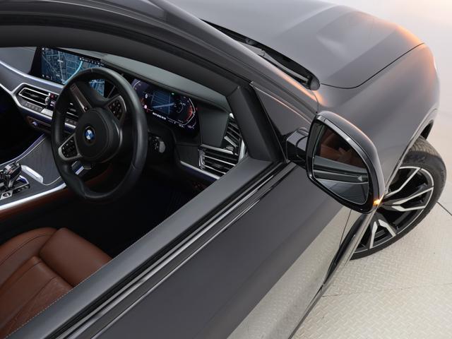 Ｘ７ ｘＤｒｉｖｅ　４０ｄ　Ｍスポーツ　認定中古車　２年保証　２２インチＡＷ　ブラウンレザー　パノラマサンルーフ　リヤモニター　アクティブクルーズコントロール　Ｈａｒｍａｎ／Ｋａｒｄｏｎ　全周囲カメラ　レーザーライト　衝突軽減　車線逸脱（32枚目）