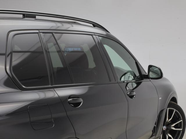 Ｘ７ ｘＤｒｉｖｅ　４０ｄ　Ｍスポーツ　認定中古車　２年保証　２２インチＡＷ　ブラウンレザー　パノラマサンルーフ　リヤモニター　アクティブクルーズコントロール　Ｈａｒｍａｎ／Ｋａｒｄｏｎ　全周囲カメラ　レーザーライト　衝突軽減　車線逸脱（34枚目）