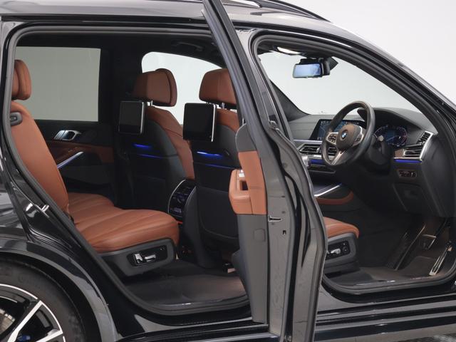 Ｘ７ ｘＤｒｉｖｅ　４０ｄ　Ｍスポーツ　認定中古車　２年保証　２２インチＡＷ　ブラウンレザー　パノラマサンルーフ　リヤモニター　アクティブクルーズコントロール　Ｈａｒｍａｎ／Ｋａｒｄｏｎ　全周囲カメラ　レーザーライト　衝突軽減　車線逸脱（45枚目）