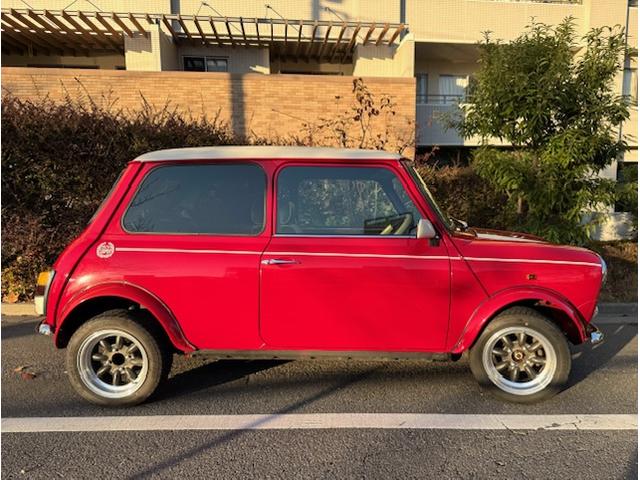 MINI クーパー ブラックレザーシート 12インチアルミホイール 4速マニュアル ミッションオーバーホール ドライブレコーダー前後付 エアコン ETC CD付(9枚目)