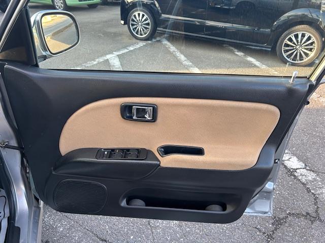 ミラジーノ ジーノターボ　社外１４インチアルミホイール前後６Ｊ　タナベ車高調　後期モデル　キーレス　タイベル交換済み　ＥＴＣ　フロアマット　同色保修塗装済み　記録簿（52枚目）