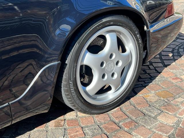 �����d�b�ԍ��F�O�O�U�U�|�X�V�O�O�|�U�X�S�O