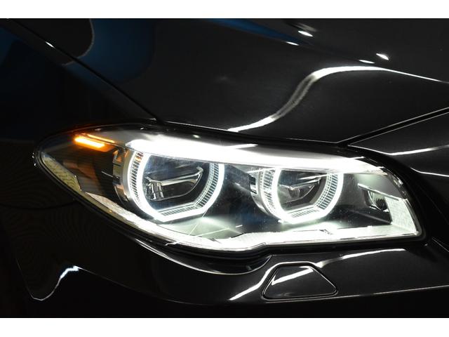 Ｍ５　ＬＣＩ後期　サンルーフ　２０ＡＷ　ヒーター＆ベンチ付黒革　ＬＣＷ　ＨＵＤ　アダプティブＬＥＤヘッドライト　ソフトクローズドア　ハーマンカードンナビＴＶ　ＴＯＰビュー　電動トランク　２年保証(5枚目)