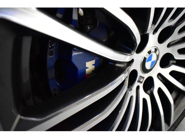 5シリーズ 530e Mスポーツアイパフォーマンス PHEV サンR 1オナ ハイラインP 全席ヒーター黒革 LEDヘッド ACC LCW 液晶メーター Mスポーツブレーキ 19AW タッチパネルナビフルセグ全周囲カメ Pアシスト 電動トランク2年保証(11枚目)