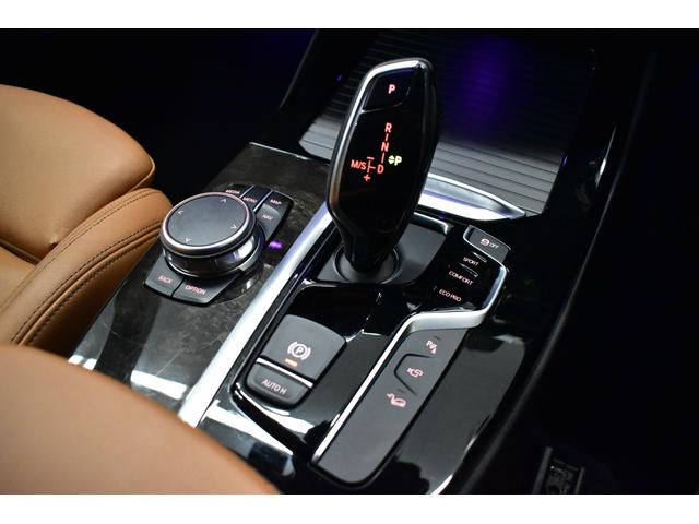 Ｘ３ Ｍ４０ｄ　セレクト＆ハイラインＰ　パノラマサンル－フ　全席ヒ－タ－付茶革　ハ－マンカ－ドン　ＬＥＤヘッドライト　追従ＡＣＣ　ＨＵＤ　ＬＣＷ　２１ＡＷ　タッチパネルナビ全周囲カメ　電動Ｒゲート　２年保証（25枚目）