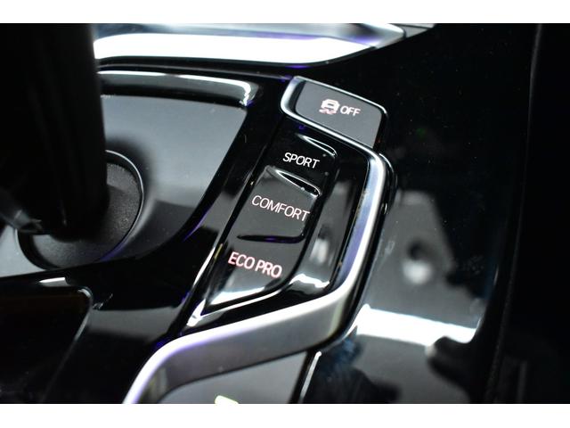 Ｘ３ Ｍ４０ｄ　セレクト＆ハイラインＰ　パノラマサンル－フ　全席ヒ－タ－付茶革　ハ－マンカ－ドン　ＬＥＤヘッドライト　追従ＡＣＣ　ＨＵＤ　ＬＣＷ　２１ＡＷ　タッチパネルナビ全周囲カメ　電動Ｒゲート　２年保証（26枚目）