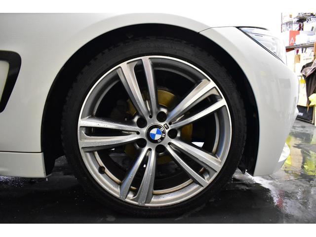 ４シリーズ ４２０ｉクーペ　Ｍスポーツ　追従ＡＣＣ　アダプティブＬＥＤヘッドライト　１９ＡＷ　車線逸脱＆歩行者警告　衝突軽減Ｂ　アルカンターラ電動スポーツシート　タッチパッドｉドライブＨＤＤナビ　Ｂカメラ　前後ＰＤＣ　パドルシフト　２年保証（12枚目）