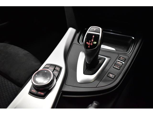 ４シリーズ ４２０ｉクーペ　Ｍスポーツ　追従ＡＣＣ　アダプティブＬＥＤヘッドライト　１９ＡＷ　車線逸脱＆歩行者警告　衝突軽減Ｂ　アルカンターラ電動スポーツシート　タッチパッドｉドライブＨＤＤナビ　Ｂカメラ　前後ＰＤＣ　パドルシフト　２年保証（20枚目）