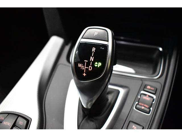 ４シリーズ ４２０ｉクーペ　Ｍスポーツ　追従ＡＣＣ　アダプティブＬＥＤヘッドライト　１９ＡＷ　車線逸脱＆歩行者警告　衝突軽減Ｂ　アルカンターラ電動スポーツシート　タッチパッドｉドライブＨＤＤナビ　Ｂカメラ　前後ＰＤＣ　パドルシフト　２年保証（22枚目）