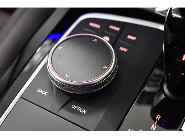 Ｘ３ ｘＤｒｉｖｅ　２０ｄ　Ｍスポーツ　ＬＣＩ後期　セレクトＰ　パノラマサンＲ　ライブコックピット　ＬＥＤヘッドライト　追従ＡＣＣ　全席ヒ－タ－付茶革　ＬＣＷ　ハ－マンカ－ドン　ジェスチャ－Ｃ付タッチパネルナビ　フルセグ　１９ＡＷ　２年保証（33枚目）