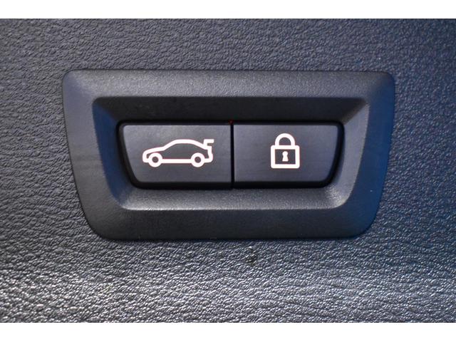 Ｘ１ ｘＤｒｉｖｅ　１８ｄ　Ｍスポーツエディションジョイ＋　ＬＣＩ後期　追従ＡＣＣ　ＨＵＤ　ハイライン＆コンフォ―トＰ　ヒーター付電動黒革　ＬＥＤヘッドライト　電動Ｒゲート　タッチパネルナビＢカメラ　前後ＰＤＣ　衝突軽減Ｂ　１８ＡＷ　ウッドインテリア　２年保証（10枚目）