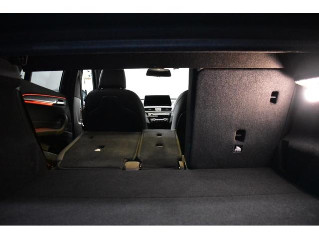 Ｘ１ ｘＤｒｉｖｅ　１８ｄ　Ｍスポーツエディションジョイ＋　ＬＣＩ後期　追従ＡＣＣ　ＨＵＤ　ハイライン＆コンフォ―トＰ　ヒーター付電動黒革　ＬＥＤヘッドライト　電動Ｒゲート　タッチパネルナビＢカメラ　前後ＰＤＣ　衝突軽減Ｂ　１８ＡＷ　ウッドインテリア　２年保証（37枚目）