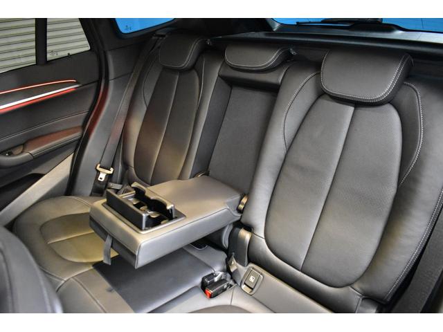 Ｘ１ ｘＤｒｉｖｅ　１８ｄ　Ｍスポーツエディションジョイ＋　ＬＣＩ後期　追従ＡＣＣ　ＨＵＤ　ハイライン＆コンフォ―トＰ　ヒーター付電動黒革　ＬＥＤヘッドライト　電動Ｒゲート　タッチパネルナビＢカメラ　前後ＰＤＣ　衝突軽減Ｂ　１８ＡＷ　ウッドインテリア　２年保証（38枚目）