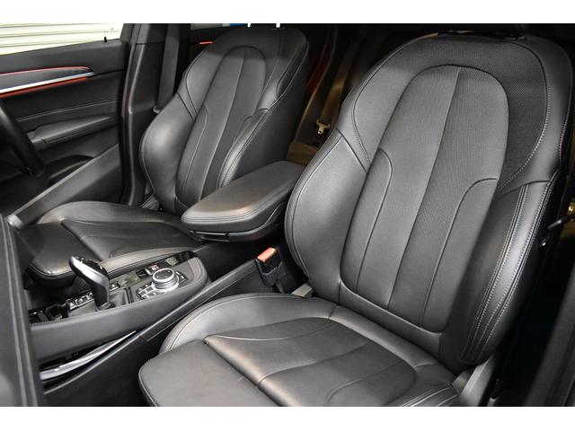Ｘ１ ｘＤｒｉｖｅ　１８ｄ　Ｍスポーツエディションジョイ＋　ＬＣＩ後期　追従ＡＣＣ　ＨＵＤ　ハイライン＆コンフォ―トＰ　ヒーター付電動黒革　ＬＥＤヘッドライト　電動Ｒゲート　タッチパネルナビＢカメラ　前後ＰＤＣ　衝突軽減Ｂ　１８ＡＷ　ウッドインテリア　２年保証（40枚目）