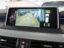 プレミアムセレクション目黒では全国納車に対応しております。担当スタッフがご自宅までご納車にお伺いする事も可能です。輸送会社任せではなく、安心してお買い求め頂けます。(別途有償)