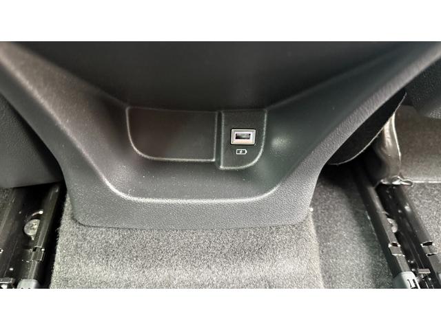 ドブロ ベースグレード　登録済未使用車　新社保証継承　ディーゼル車　５人乗り　両側スライドドア　バックカメラ　サイドカメラ　アダプティブクルーズコントロール　ブラインドスポットモニター　ＣＰ／ＡＡ対応タッチスクリーンモニター（10枚目）