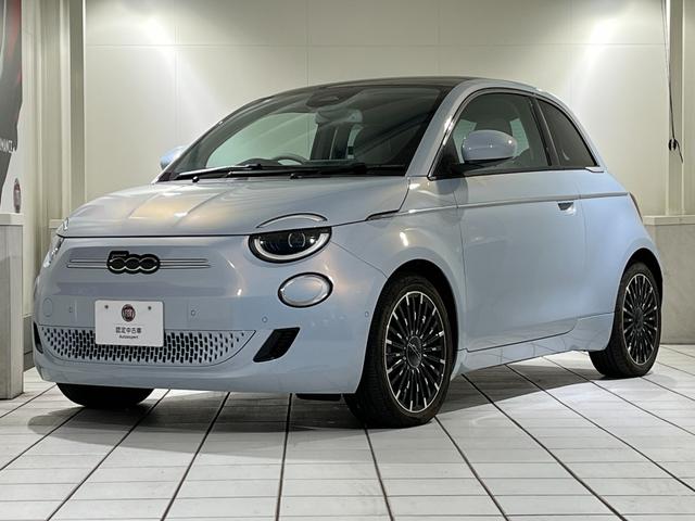 500e アイコン 新車保証継承 電気自動車 ガラスルーフ バックカメラ 純正ナビ ETC シートヒーター(3枚目)