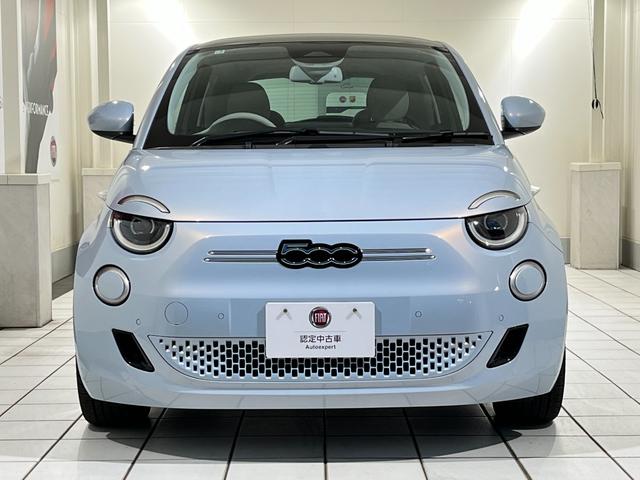 500e アイコン 新車保証継承 電気自動車 ガラスルーフ バックカメラ 純正ナビ ETC シートヒーター(5枚目)