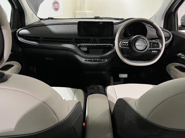 500e アイコン 新車保証継承 電気自動車 ガラスルーフ バックカメラ 純正ナビ ETC シートヒーター(20枚目)