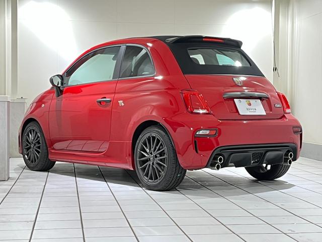 アバルト595 F595C 全国160台限定車 キャンバストップ。バックカメラ バックソナー(5枚目)