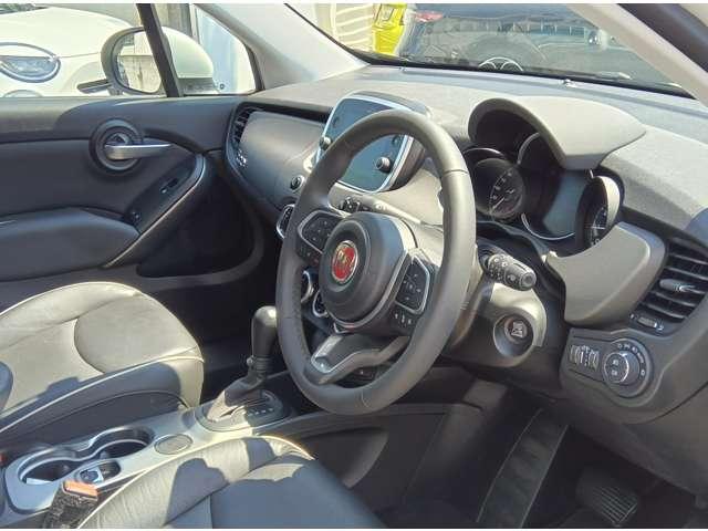 500X インフィニート 限定車 ETC ネイビーキャンバストップ レザーシート シートヒーター アンドロイドオート&アップルカープレイ対応 バックカメラ ドライブレコーダー(12枚目)