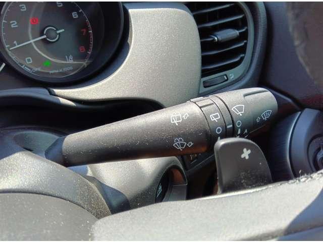 500X インフィニート 限定車 ETC ネイビーキャンバストップ レザーシート シートヒーター アンドロイドオート&アップルカープレイ対応 バックカメラ ドライブレコーダー(27枚目)