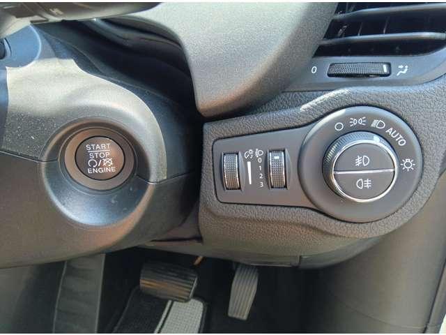 500X インフィニート 限定車 ETC ネイビーキャンバストップ レザーシート シートヒーター アンドロイドオート&アップルカープレイ対応 バックカメラ ドライブレコーダー(28枚目)