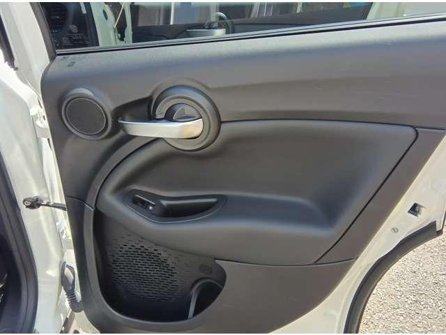 500X インフィニート 限定車 ETC ネイビーキャンバストップ レザーシート シートヒーター アンドロイドオート&アップルカープレイ対応 バックカメラ ドライブレコーダー(31枚目)