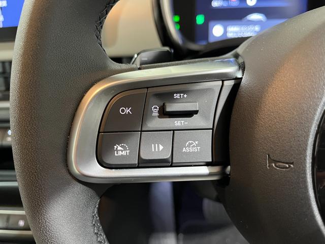 ６００ハイブリッド 　１／１２まで新春フェア　登録済未使用車　新車保証継承　純正ナビ　シートヒーター　パワーシート　バックカメラ　アダプティブクルーズコントロール　ステアリングヒーター　Ｂｌｕｅｔｏｏｔｈ接続（11枚目）