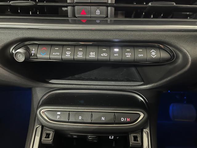 ６００ハイブリッド 　１／１２まで新春フェア　登録済未使用車　新車保証継承　純正ナビ　シートヒーター　パワーシート　バックカメラ　アダプティブクルーズコントロール　ステアリングヒーター　Ｂｌｕｅｔｏｏｔｈ接続（16枚目）