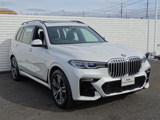 Ｘ７ ｘＤｒｉｖｅ　３５ｄ　Ｍスポーツ　正規認定中古車　ハーマンカードンサウンド　ヘッドアップディスプレイ　地デジ　レザーシート　シートヒーター　電動シート　Ｂｌｕｅｔｏｏｔｈ　純正ナビ　タッチパネルディスプレイ　全周囲カメラ　サンルーフ（4枚目）