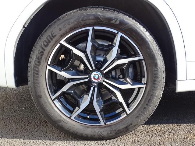 X3 xDrive 20d Mスポーツ 正規認定中古車 ワンオーナー 禁煙車 ヘッドアップディスプレイ 地デジ ドラレコ前後 黒レザー シートヒーター 純正ナビ 全周囲カメラ ドライビングアシストプロフェッショナル Applecarplay(19枚目)