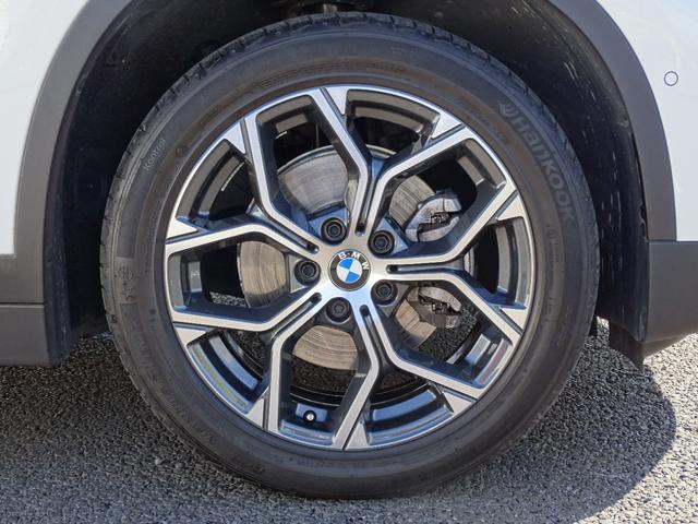 Ｘ１ ｘＤｒｉｖｅ　１８ｄ　ｘライン　正規認定中古車　ワンオーナー　禁煙車　コンフォートＰＫＧ　電動シート　純正ナビ　タッチパネルディスプレイ　リヤビューカメラ　Ｂｌｕｅｔｏｏｔｈ　ＡＣＣ　クリアランスソナー　ＬＥＤ　　電動リヤゲート（6枚目）