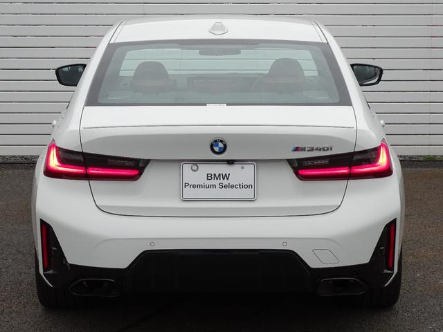 ３シリーズ Ｍ３４０ｉ　ｘＤｒｉｖｅ　正規認定中古車　元試乗車　禁煙車　サウンドＰＫＧ　Ｍリヤスポイラー　ヘッドアップディスプレイ　地デジ　タコラレッドレザー　アダプティブヘッドライト　ドライビングアシストプロフェッショナル　純正ナビ（5枚目）