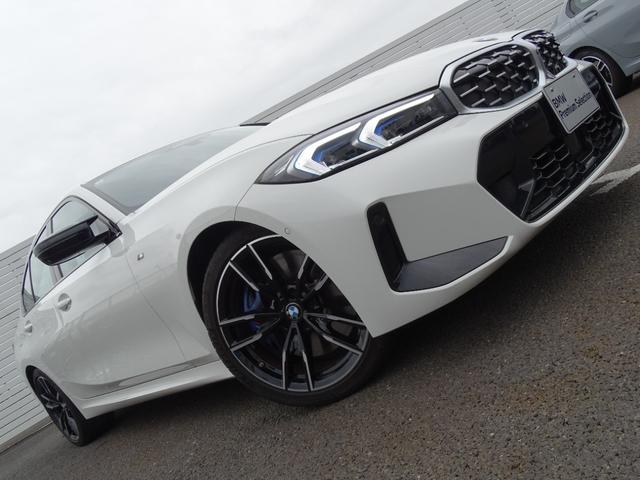 ３シリーズ Ｍ３４０ｉ　ｘＤｒｉｖｅ　正規認定中古車　元試乗車　禁煙車　サウンドＰＫＧ　Ｍリヤスポイラー　ヘッドアップディスプレイ　地デジ　タコラレッドレザー　アダプティブヘッドライト　ドライビングアシストプロフェッショナル　純正ナビ（12枚目）