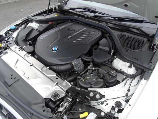 ３シリーズ Ｍ３４０ｉ　ｘＤｒｉｖｅ　正規認定中古車　元試乗車　禁煙車　サウンドＰＫＧ　Ｍリヤスポイラー　ヘッドアップディスプレイ　地デジ　タコラレッドレザー　アダプティブヘッドライト　ドライビングアシストプロフェッショナル　純正ナビ（14枚目）