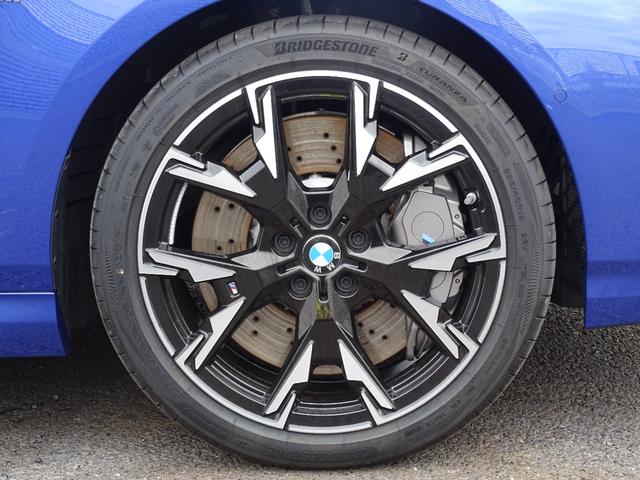 1シリーズ M135 xDrive 正規認定中古車 元試乗車 禁煙車 テクノロジーPKG HarmanKardon 電動シート シートヒーター 全周囲カメラ Bluetooth ACC 電動リヤゲート 衝突軽減B クリアランスソナー(12枚目)