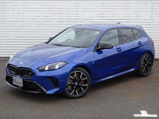1シリーズ M135 xDrive 正規認定中古車 元試乗車 禁煙車 テクノロジーPKG HarmanKardon 電動シート シートヒーター 全周囲カメラ Bluetooth ACC 電動リヤゲート 衝突軽減B クリアランスソナー(13枚目)
