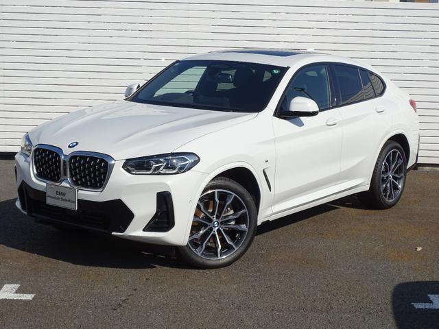 Ｘ４ ｘＤｒｉｖｅ　２０ｄ　Ｍスポーツ　正規認定中古車　元試乗車　禁煙車　サンルーフ　ステアリングヒーター　地デジ　ＨａｒｍａｎＫａｒｄｏｎ　ヘッドアップディスプレイ　レザー　シートヒーター・エアコン　全周囲カメラ　ＡＣＣ　ウッドパネル（8枚目）