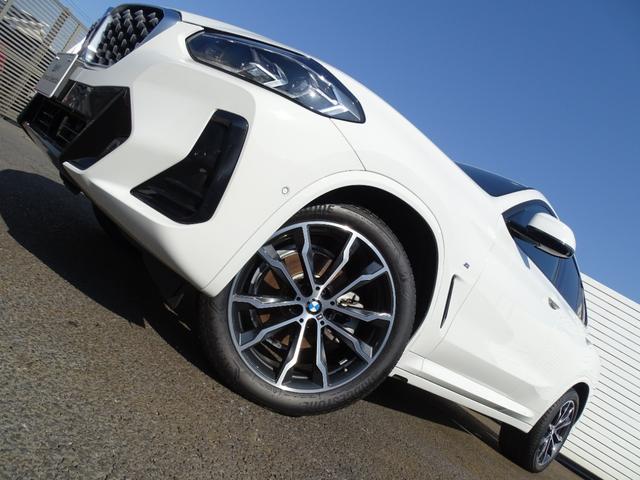 Ｘ４ ｘＤｒｉｖｅ　２０ｄ　Ｍスポーツ　正規認定中古車　元試乗車　禁煙車　サンルーフ　ステアリングヒーター　地デジ　ＨａｒｍａｎＫａｒｄｏｎ　ヘッドアップディスプレイ　レザー　シートヒーター・エアコン　全周囲カメラ　ＡＣＣ　ウッドパネル（9枚目）