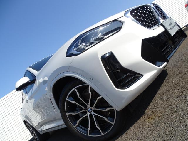 Ｘ４ ｘＤｒｉｖｅ　２０ｄ　Ｍスポーツ　正規認定中古車　元試乗車　禁煙車　サンルーフ　ステアリングヒーター　地デジ　ＨａｒｍａｎＫａｒｄｏｎ　ヘッドアップディスプレイ　レザー　シートヒーター・エアコン　全周囲カメラ　ＡＣＣ　ウッドパネル（12枚目）