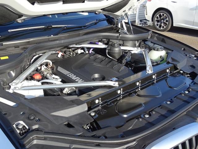 さらに、全国の正規ディーラーにて、対応可能な認定中古車保証付となります。アフターメンテナンスもお近くの正規ディーラーにて可能となりますので、ご安心してお選び頂けます。