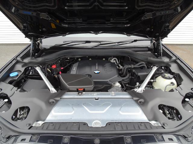 Ｘ４ ｘＤｒｉｖｅ　２０ｄ　Ｍスポーツ　正規認定中古車　１オーナー　禁煙車　レッドステッチレザーシート　セレクトＰＫＧ　ステアリングヒーター　パノラマサンルーフ　前後シートヒーター　ＨＡＲＭＡＮ／ＫＡＲＤＯＮ　ＨＵＤ　地デジ　ドラレコ前後（6枚目）