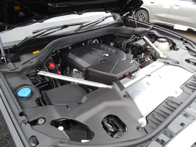 Ｘ４ ｘＤｒｉｖｅ　２０ｄ　Ｍスポーツ　正規認定中古車　１オーナー　禁煙車　レッドステッチレザーシート　セレクトＰＫＧ　ステアリングヒーター　パノラマサンルーフ　前後シートヒーター　ＨＡＲＭＡＮ／ＫＡＲＤＯＮ　ＨＵＤ　地デジ　ドラレコ前後（13枚目）