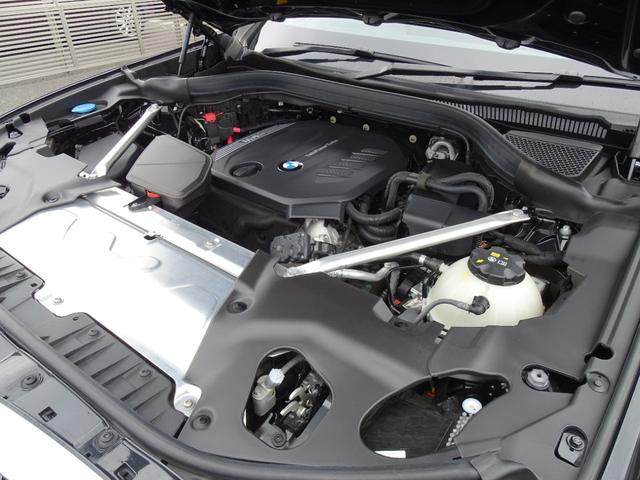 Ｘ４ ｘＤｒｉｖｅ　２０ｄ　Ｍスポーツ　正規認定中古車　１オーナー　禁煙車　レッドステッチレザーシート　セレクトＰＫＧ　ステアリングヒーター　パノラマサンルーフ　前後シートヒーター　ＨＡＲＭＡＮ／ＫＡＲＤＯＮ　ＨＵＤ　地デジ　ドラレコ前後（14枚目）